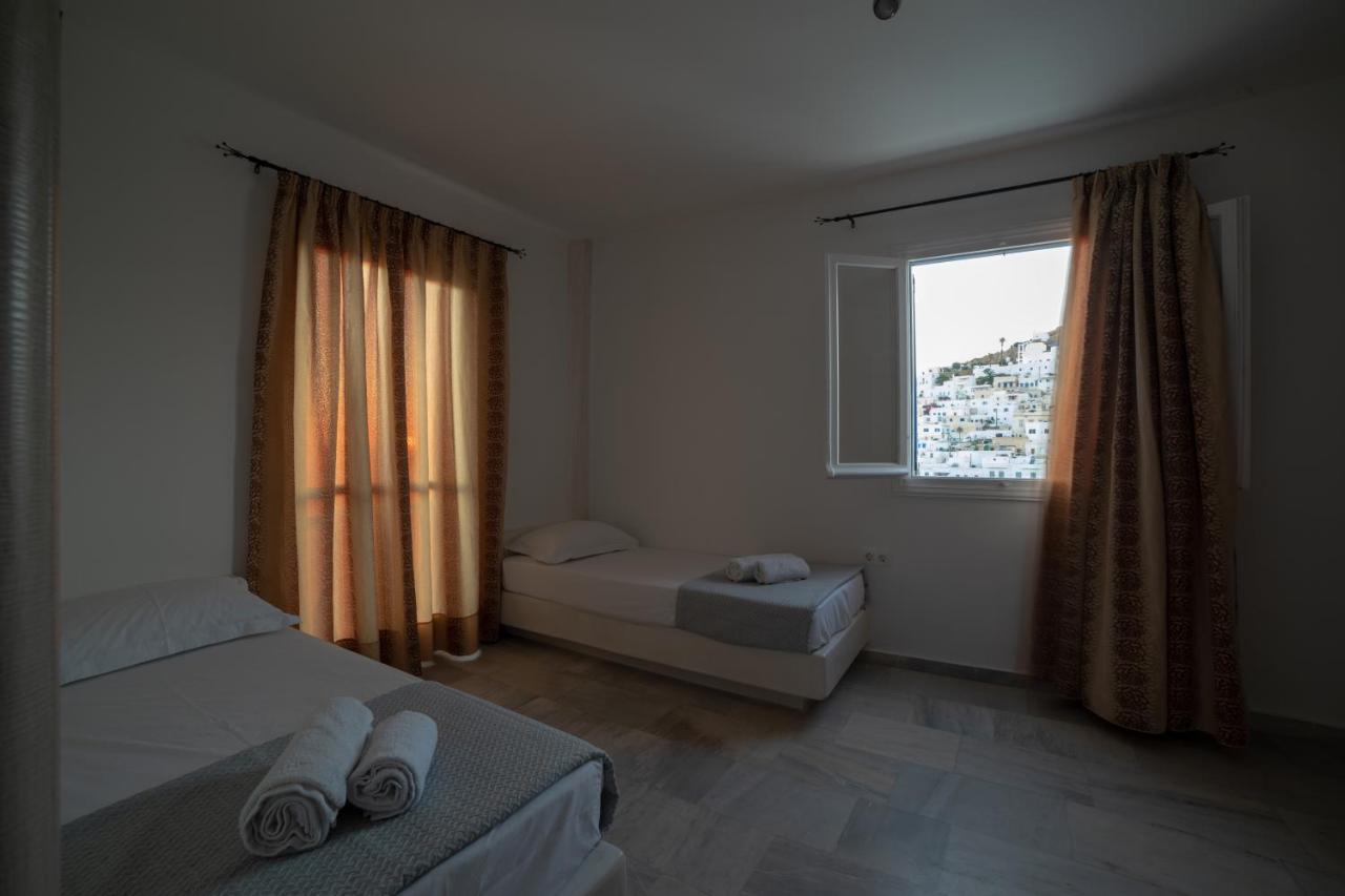 Aphrodite Hotel & Apartments イオス島 チョーラ エクステリア 写真
