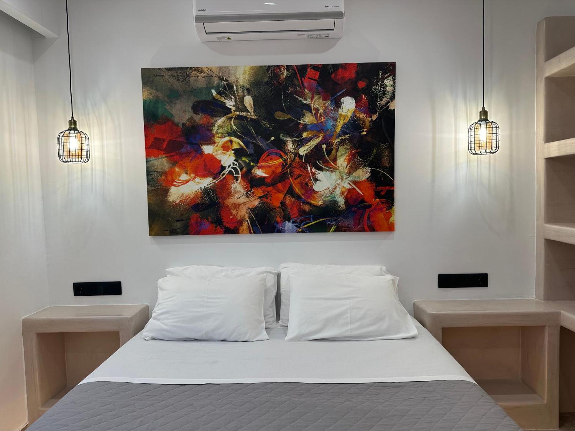 Aphrodite Hotel & Apartments イオス島 チョーラ エクステリア 写真